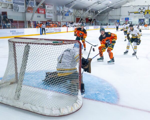 Bombers Cruise Past Miners 5–1