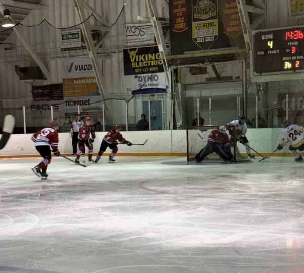 Miners Open Weekend With Win Over Lumberjacks